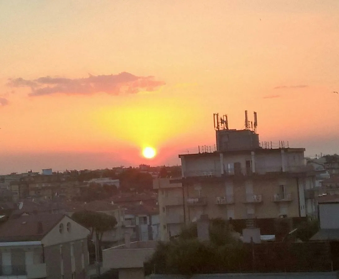 Rimini Appartamento Attico 50 Metri Dal Mare 0*,
