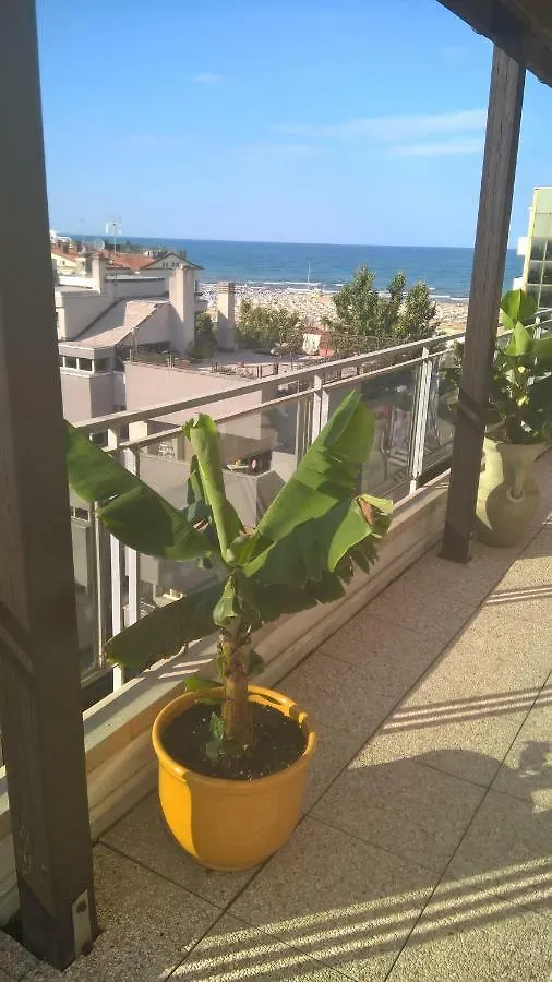 Rimini Appartamento Attico 50 Metri Dal Mare